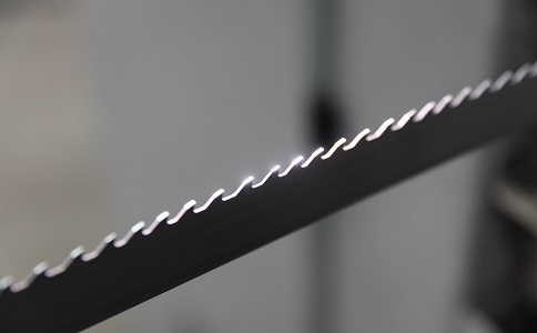 图木舒克双金属带锯条产生切削噪音的原因具体有哪些？